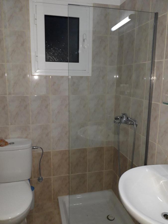 Apartments Thekla Karavádhos Екстериор снимка