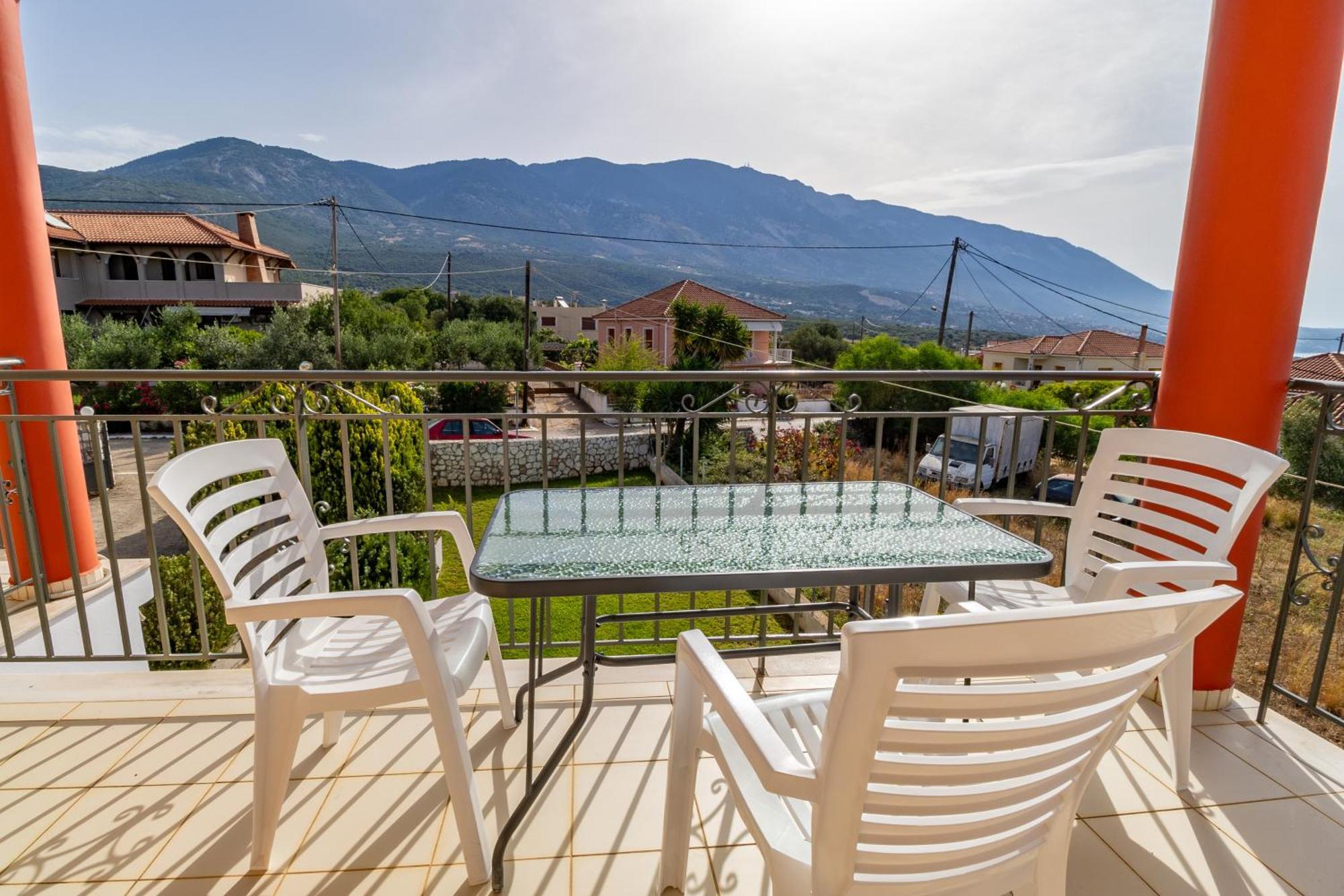 Apartments Thekla Karavádhos Екстериор снимка